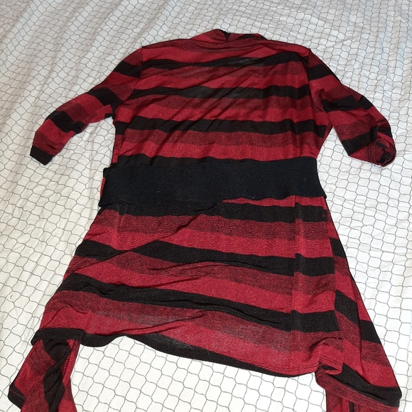 Heart soul red and black top - Picture 8 of 8